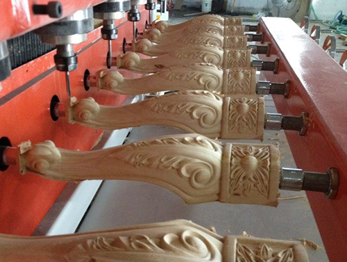 三軸木工雕刻機與四軸木工雕刻機的區(qū)別？