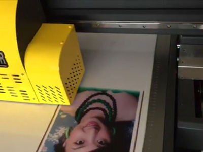 [視頻】尊圖6090小型uv平板打印機(jī)，小而精，表現(xiàn)非凡