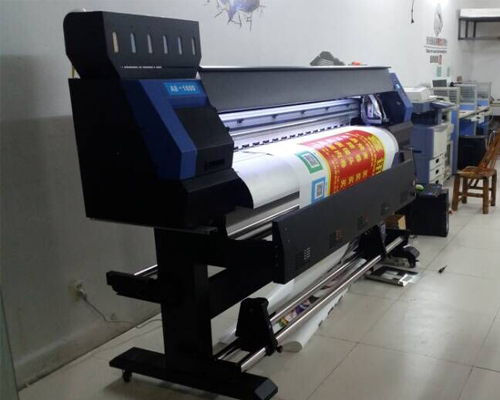 發(fā)【專車(chē)直送】1臺(tái)普捷1.6米雙頭戶外寫(xiě)真機(jī)送到長(zhǎng)沙楓葉廣告