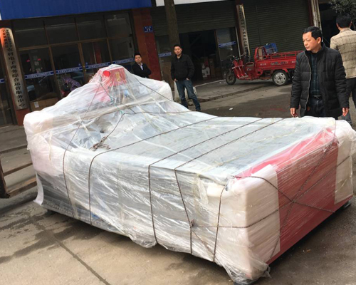 發(fā)【專車直達(dá)】1臺(tái)煥圖寫真機(jī)和1臺(tái)銀田雕刻機(jī)發(fā)往寧鄉(xiāng)奧俊數(shù)碼