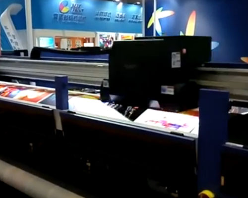 視頻：KEDITEC3.2米卷材打印機(jī)亮相上海國(guó)際展會(huì)