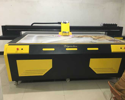 【寧鄉(xiāng)】鄒總采購(gòu)愛(ài)普生uv平板打印機(jī)  經(jīng)濟(jì)實(shí)用助起步