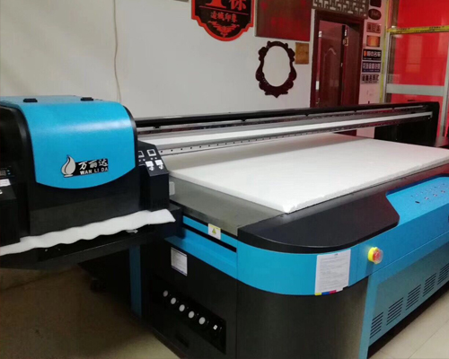 發(fā)【物流直達(dá)】1臺(tái)萬(wàn)麗達(dá)2513uv平板打印機(jī)發(fā)往湘西花垣