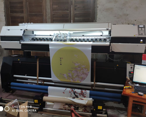 發(fā)【物流直達(dá)】一臺(tái)歐瑞卡戶外寫真機(jī)發(fā)往湘潭朱老板