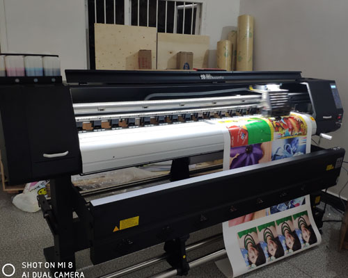 發(fā)【物流直達(dá)】3臺廣告設(shè)備發(fā)往益陽春葵廣告 包括煥圖壓電寫真機