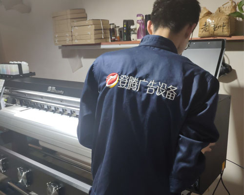 如何提高寫真機噴頭壽命？注意工作環(huán)境衛(wèi)生是基本