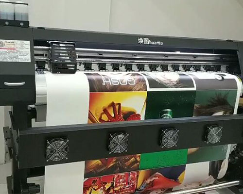 湘潭飛揚(yáng)廣告現(xiàn)場測試煥圖單頭寫真機(jī)打印畫質(zhì) 簡直完美