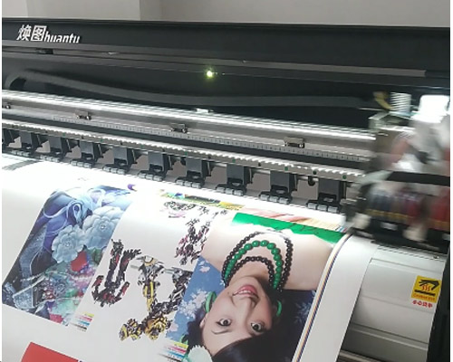 煥圖作為國(guó)產(chǎn)戶外寫真機(jī)佼佼者 畫(huà)質(zhì)媲美進(jìn)口寫真機(jī)