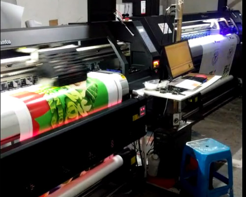 七年老客戶成煥圖粉絲 兩臺煥圖四頭寫真機(jī)同時打印作品