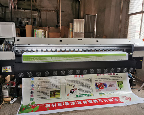 歐瑞卡3.2米高速噴繪機 配置高功率電機穩(wěn)定性更好