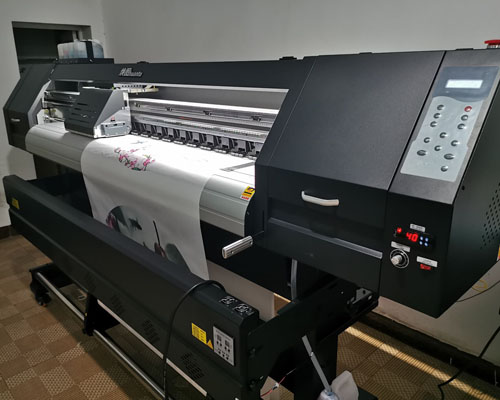 【湘潭】周老板專注非物質(zhì)文化遺產(chǎn)印刷多年 增加1臺煥圖印紙機