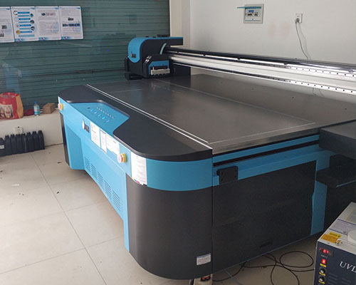 【中方縣陳總】萬(wàn)麗達(dá)uv平板機(jī)強(qiáng)大的印刷適用范圍 提升業(yè)務(wù)效益