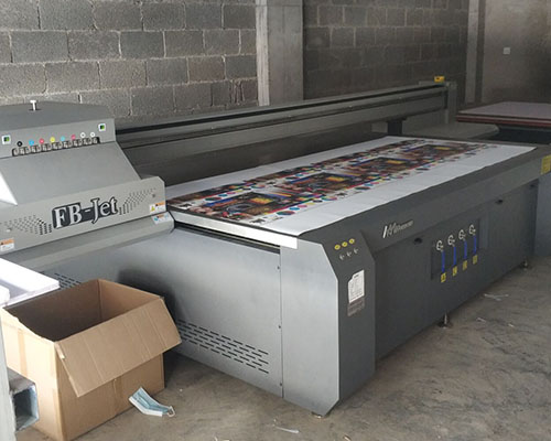 uv平板打印機(jī)價(jià)格高壓力大 怎么購買更合算