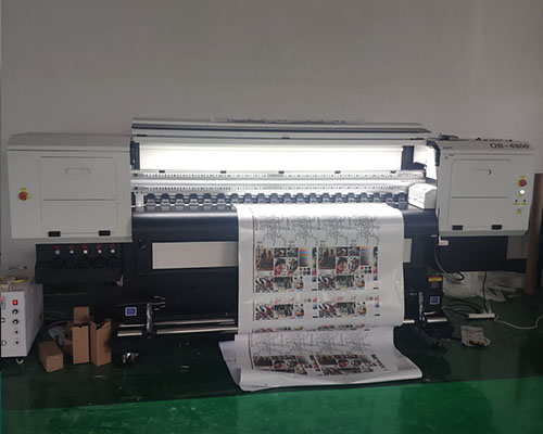 益陽鼎一致遠廣告公司:再次增添一臺歐瑞卡6800uv卷材機