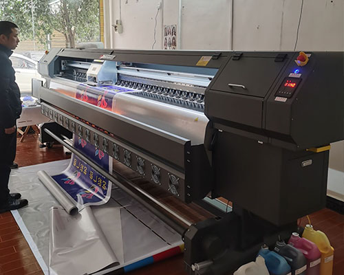 【衡陽】藝彩廣告噴繪機(jī)品牌選擇 反復(fù)對比后中意雅色蘭