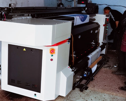 衡陽新欣工藝傘廠：簽訂購(gòu)買煥圖印布機(jī)一臺(tái) 4個(gè)噴頭配置