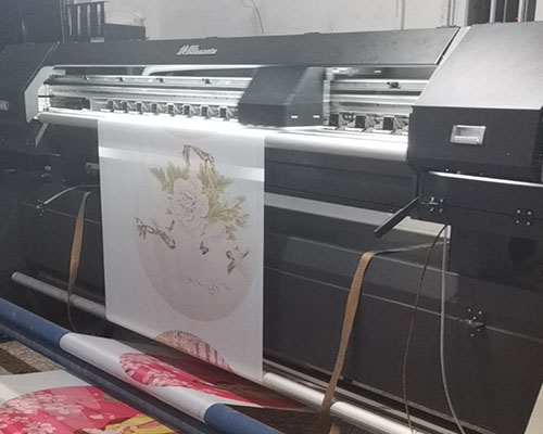 【湘潭】湖南油紙傘市場遍地的煥圖旗幟機(jī) 陳總又增添一臺(tái)