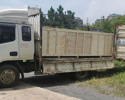 【物流直達】一臺3.2米噴繪機送到永州魅圖廣告 順利驗收