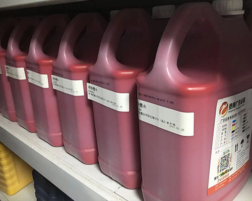 噴繪寫真機墨水添加需謹(jǐn)慎再謹(jǐn)慎 以免損壞噴頭