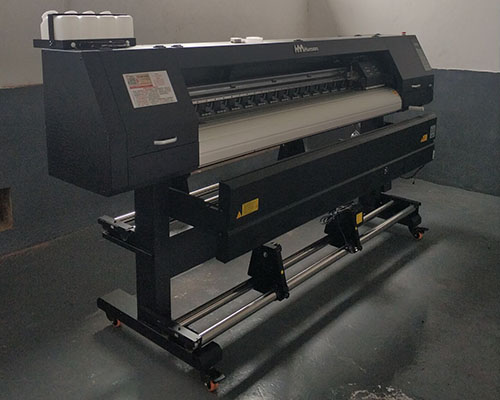 【長(zhǎng)沙】大型企業(yè)只要國(guó)產(chǎn)寫(xiě)真機(jī) 這款1.8米雙頭毫不遜色