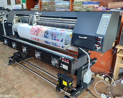 年末了，您廣告店的壓電寫(xiě)真機(jī)買(mǎi)好了嗎？