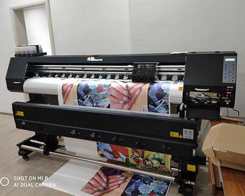 戶外寫(xiě)真機(jī)應(yīng)用領(lǐng)域之廣泛 您了解多少？