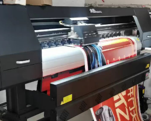 戶外寫真機(jī)數(shù)煥圖品牌更具性價(jià) 巨光廣告不懼遠(yuǎn)近來買它