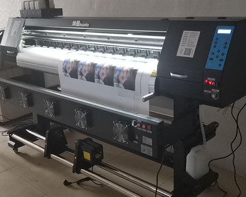 適合圖文店的煥圖單頭戶外寫真機(jī) 劉老板稱“買對了”