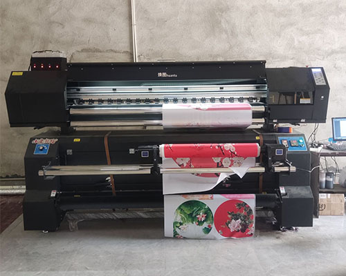 衡陽(yáng)油紙傘廠老板每年都新增煥圖旗幟機(jī) 2023年又是這款