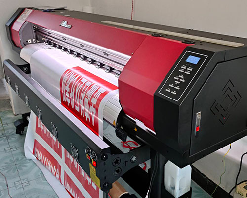 25平/小時高速打印 煥圖寫真機提升廣告店生產(chǎn)力的秘訣