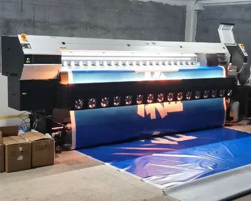 煥圖戶外噴繪機成為中大型廣告門店業(yè)務拓展的強勁助手