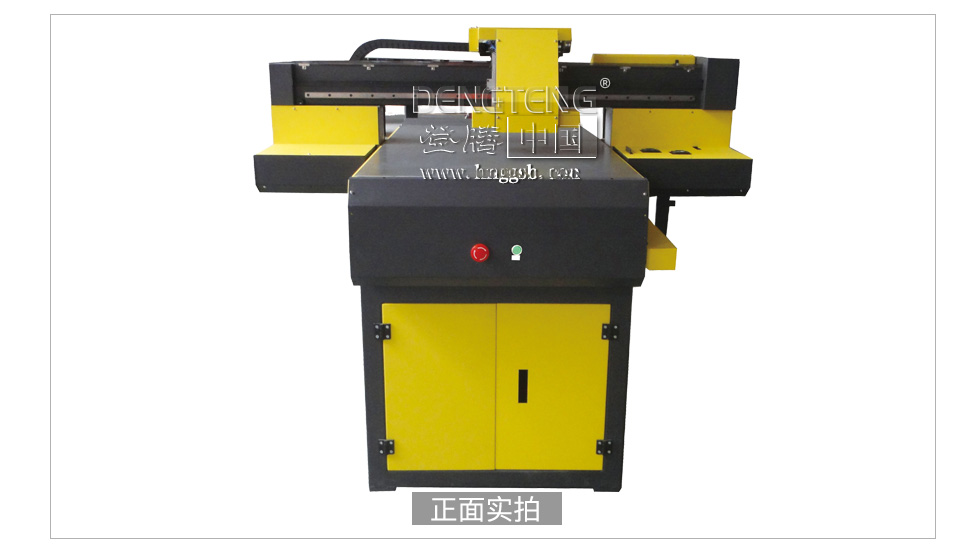 尊圖6090平板機(jī)正面.jpg 尊圖6090平板機(jī)正面.jpg