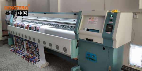 卡樂斯噴繪機.jpg 卡樂斯噴繪機.jpg