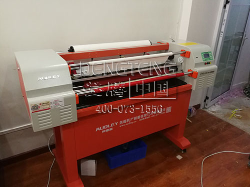 1560220049341830.jpg 簽約3.jpg