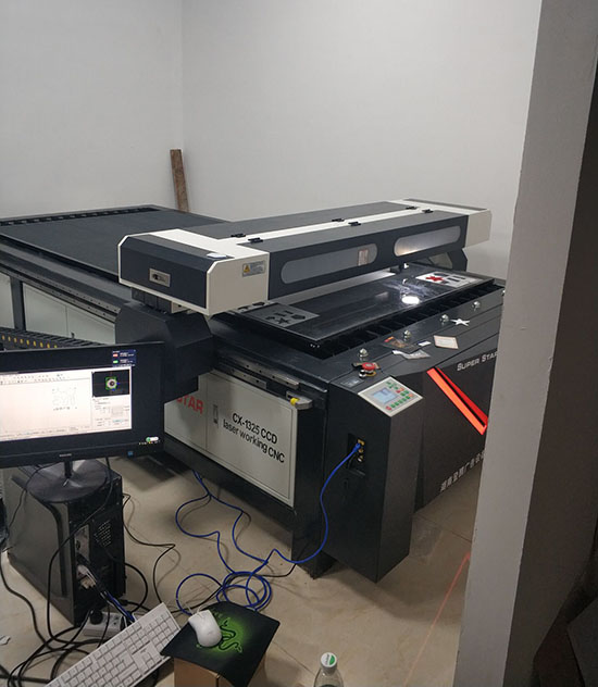 超星自動巡邊雕刻機 超星自動巡邊雕刻機