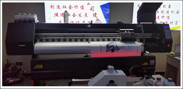 煥圖1.8米雙頭寫真機(jī).jpg 煥圖1.8米雙頭寫真機(jī).jpg