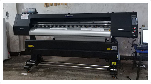 煥圖雙頭國產(chǎn)寫真機.jpg 煥圖雙頭國產(chǎn)寫真機.jpg