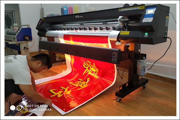 煥圖1.8米戶外寫真機(jī).jpg 煥圖1.8米戶外寫真機(jī).jpg