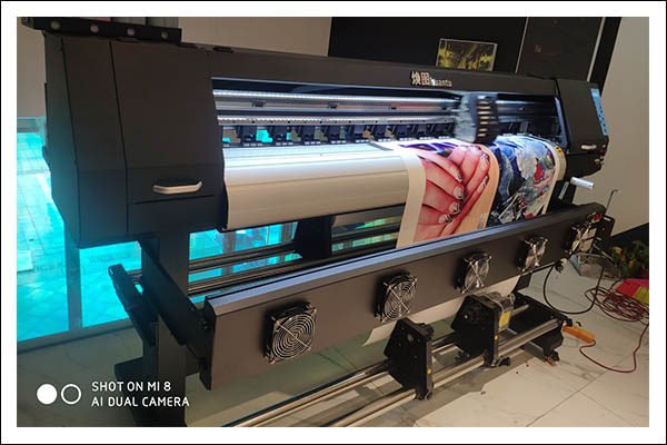 煥圖單頭戶外寫真機(jī).jpg 煥圖單頭戶外寫真機(jī).jpg