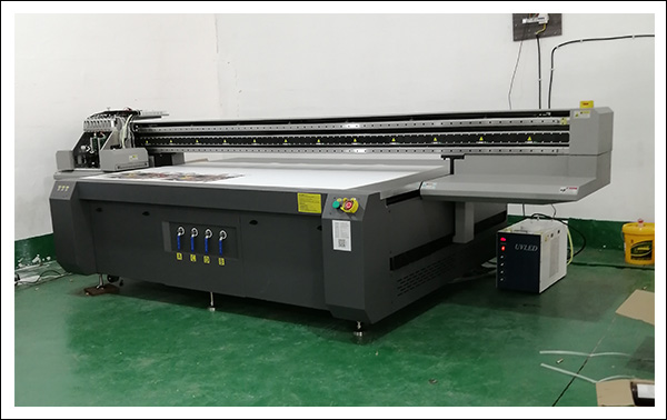 2513uv平板打印機(jī).jpg 2513uv平板打印機(jī).jpg