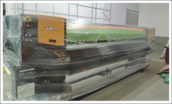 3.2米噴繪機(jī).jpg 3.2米噴繪機(jī).jpg