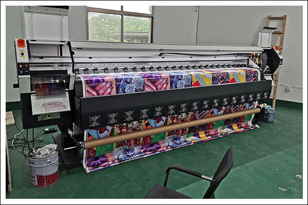 3.2米噴繪機.jpg 3.2米噴繪機.jpg