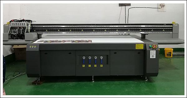 2513uv平板打印機(jī).jpg 2513uv平板打印機(jī).jpg