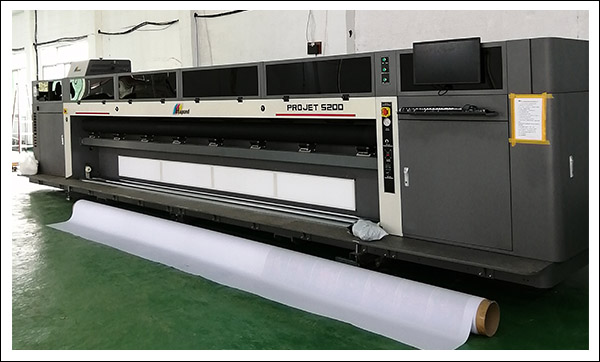 uv卷材打印機.jpg uv卷材打印機.jpg
