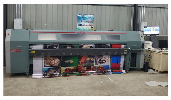 銳杰噴繪機.jpg 銳杰噴繪機.jpg