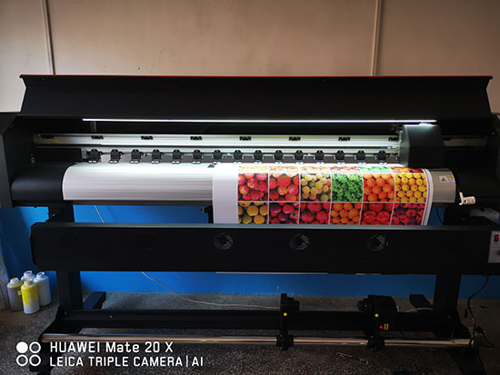 煥圖1.6米單頭壓電寫真機(jī).jpg 煥圖1.6米單頭壓電寫真機(jī).jpg