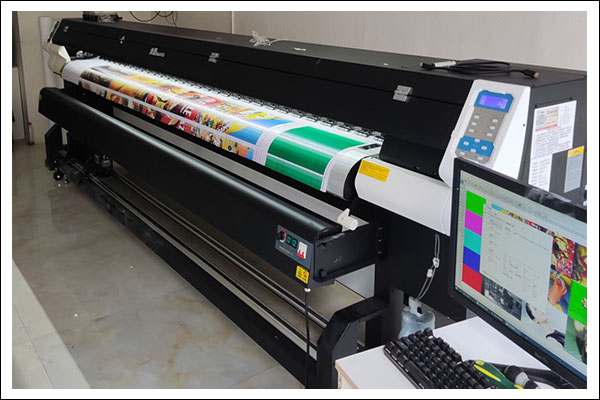 煥圖3.2米寫真噴繪機(jī).jpg 煥圖3.2米寫真噴繪機(jī).jpg