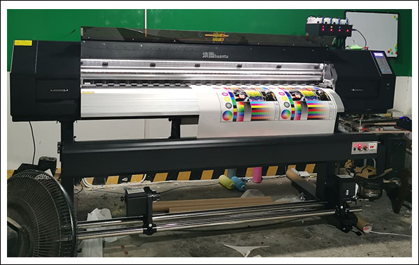 煥圖雙頭戶外寫真機(jī).jpg 煥圖雙頭戶外寫真機(jī).jpg