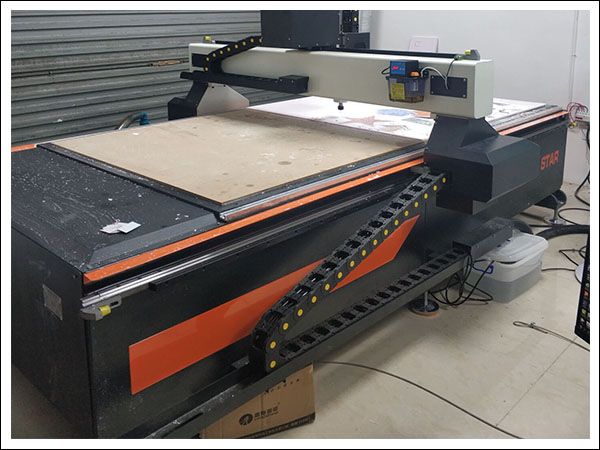 超星1325廣告雕刻機(jī).jpg 超星1325廣告雕刻機(jī).jpg