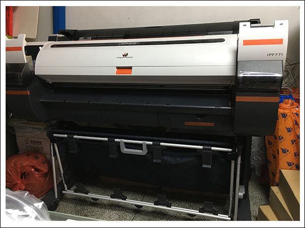 佳能iPF771繪圖儀.jpg 佳能iPF771繪圖儀.jpg